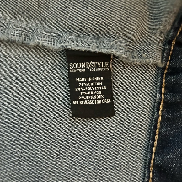 Women’s  Jean Jacket - Picture 9 of 10